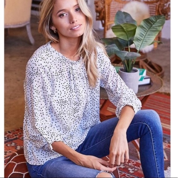 💜White Polka Dot Chiffon Top 💜 - Picture 3 of 5